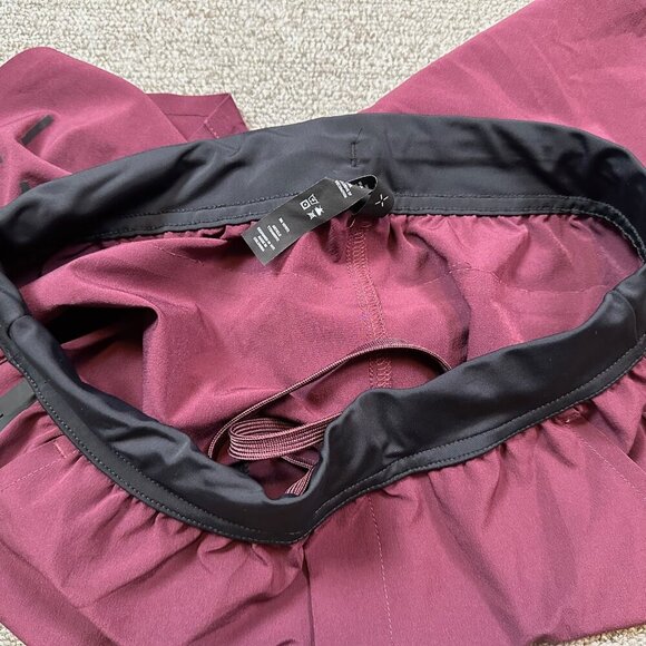 Ten Thousand Interval Running Short in Maroon Red Purple Men's Size Small - Picture 4 of 7